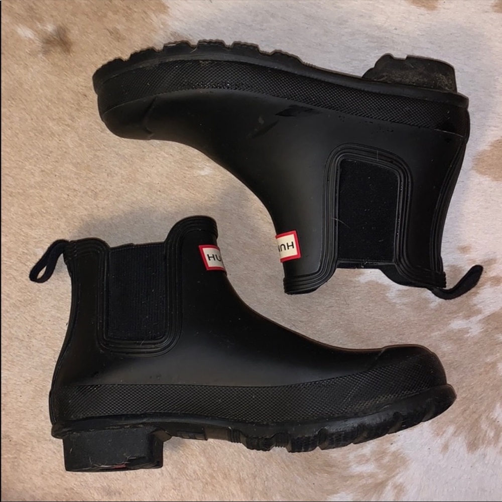 Hunter Chelsea rain boots